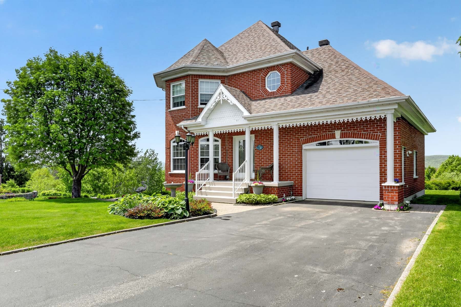 









30


Place Optimiste

,
Sainte-Thècle,




QC
G0X3G0

