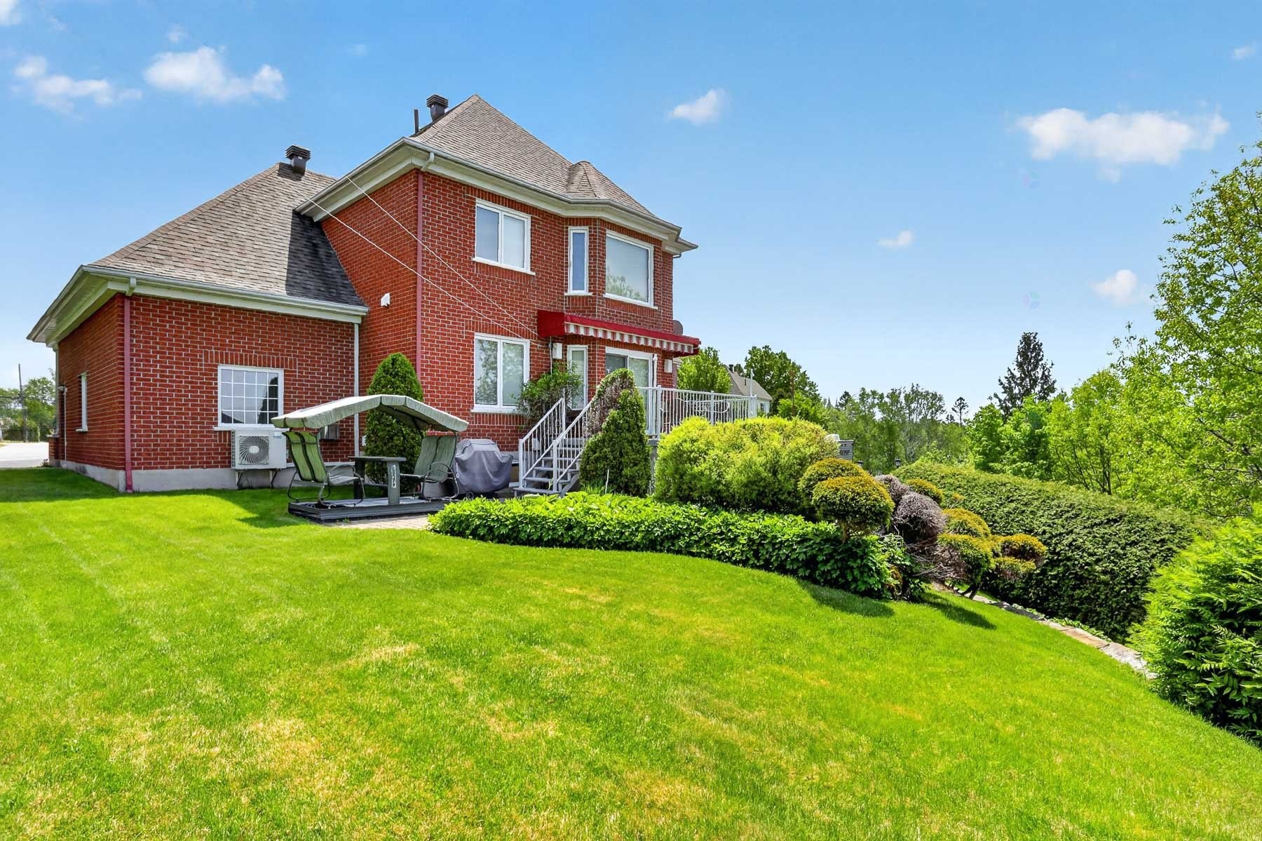 









30


Place Optimiste

,
Sainte-Thècle,




QC
G0X3G0

