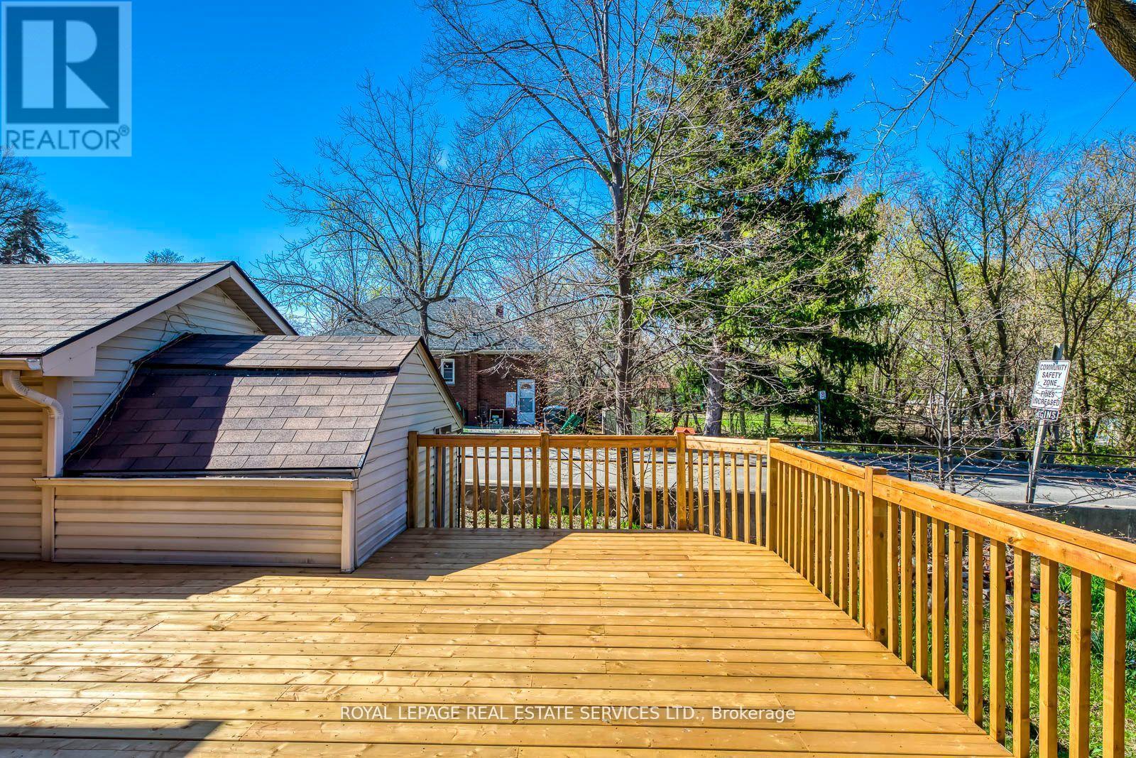 












317 QUEEN STREET S

,
Mississauga,




Ontario
L5M1M3


