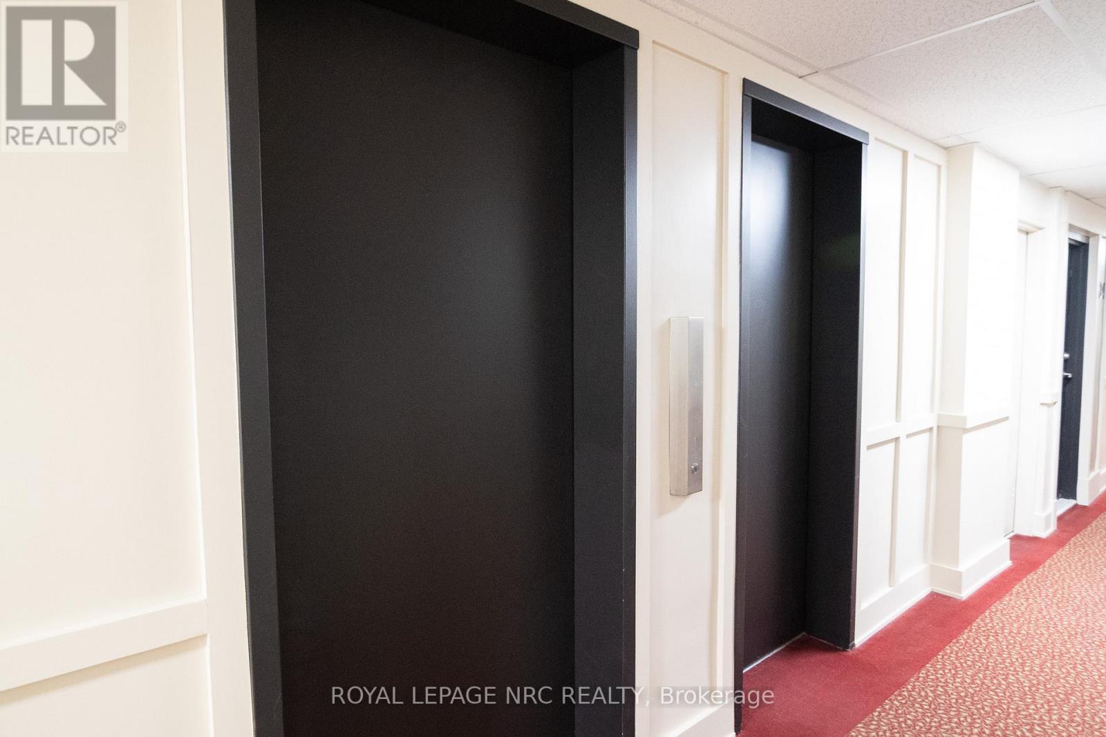 












907 - 6400 HUGGINS STREET

,
Niagara Falls (Stamford),




Ontario
L2J3G5

