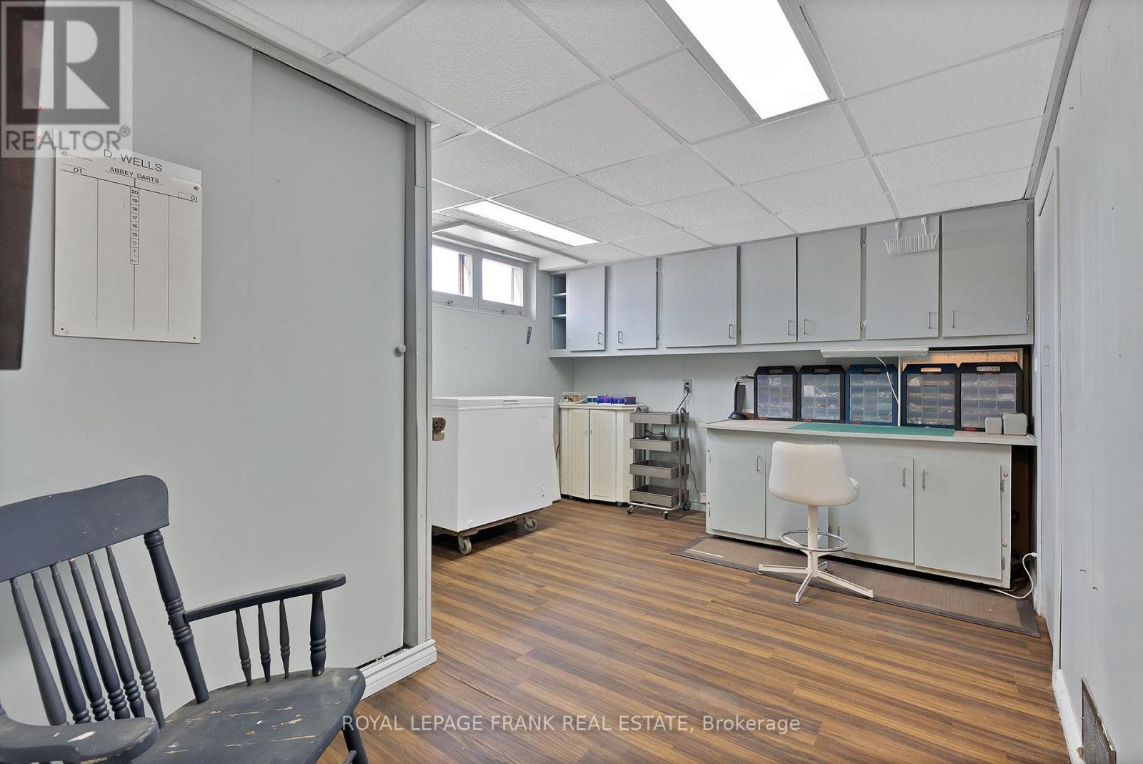 












1 DEBORAH DRIVE

,
Toronto (Woburn),




Ontario
M1H2H5

