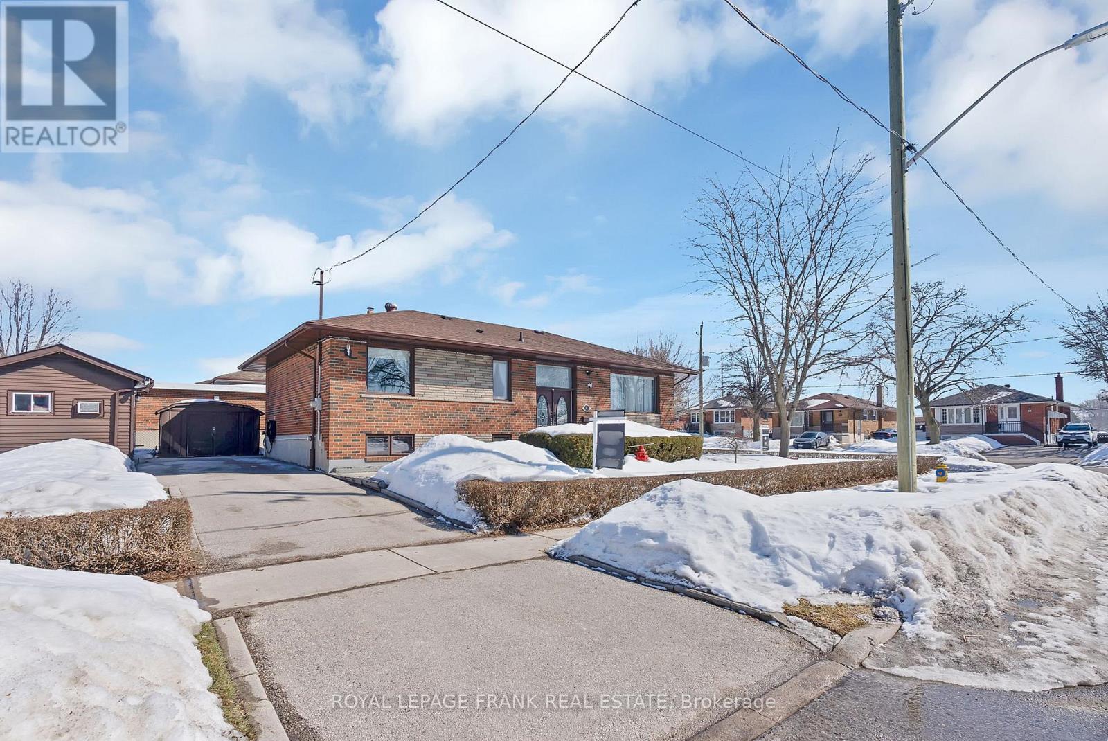 












1 DEBORAH DRIVE

,
Toronto (Woburn),




Ontario
M1H2H5

