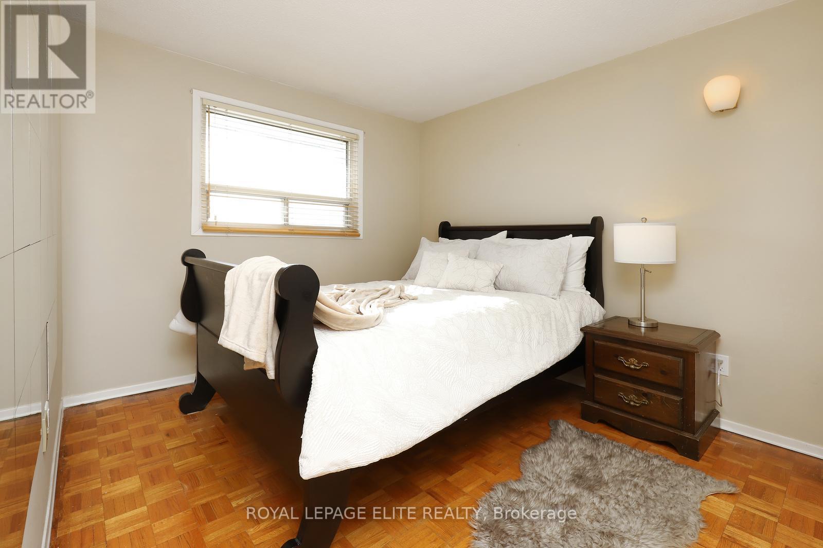 












7396 BYBROOK DRIVE

,
Mississauga,




Ontario
L4T3R2

