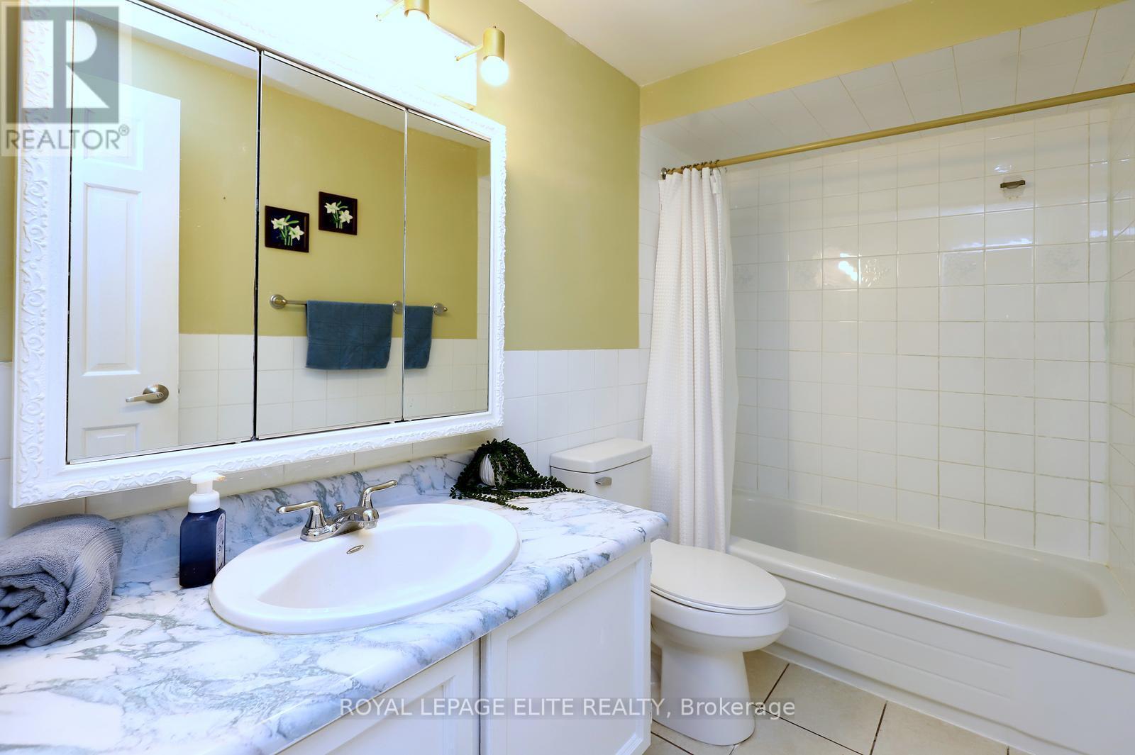 












7396 BYBROOK DRIVE

,
Mississauga,




Ontario
L4T3R2

