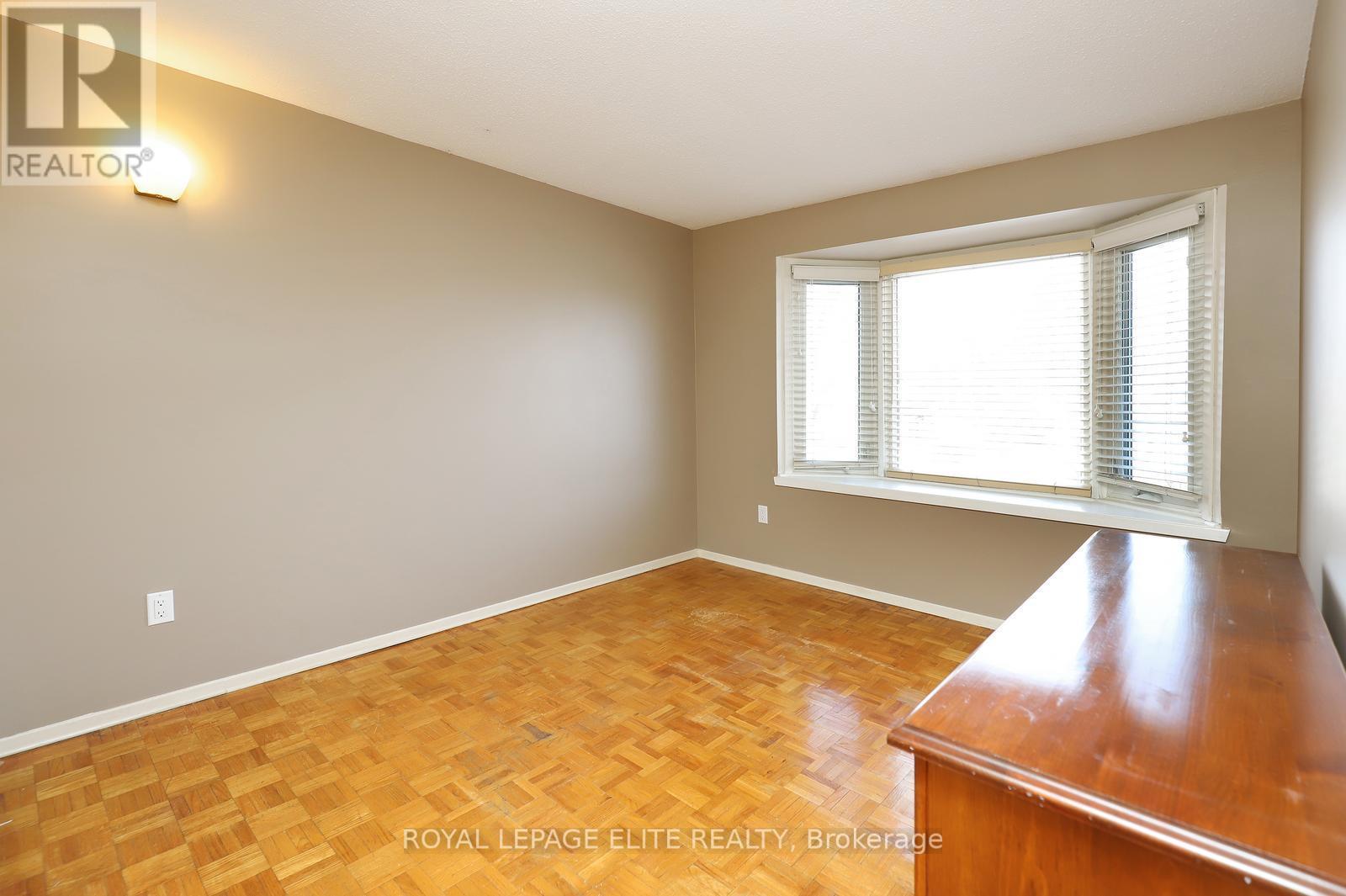 












7396 BYBROOK DRIVE

,
Mississauga,




Ontario
L4T3R2

