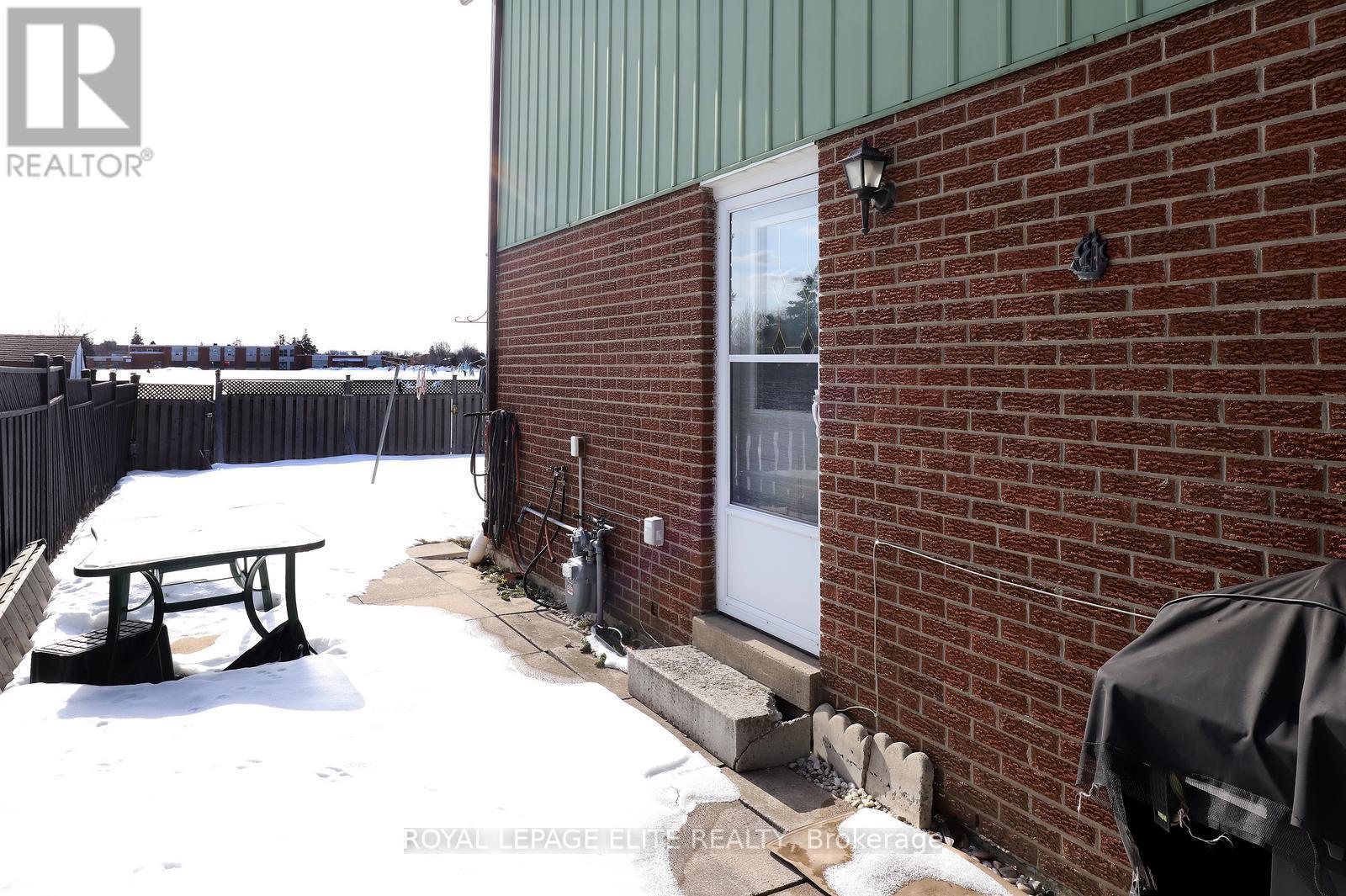 












7396 BYBROOK DRIVE

,
Mississauga,




Ontario
L4T3R2

