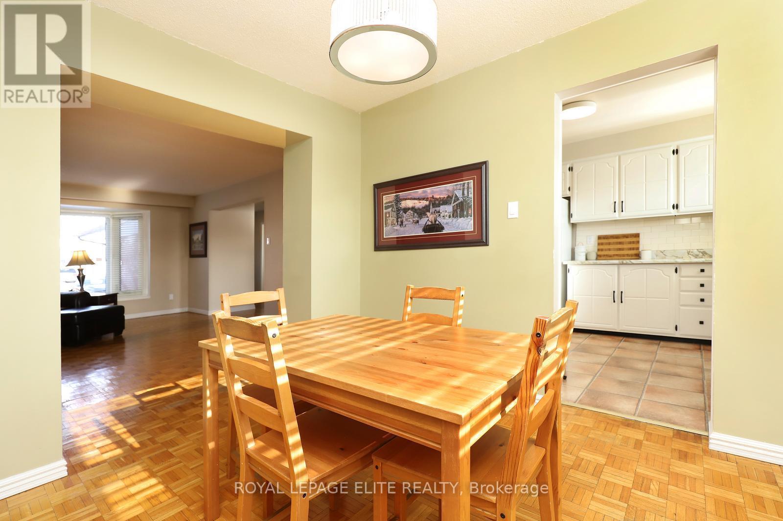 












7396 BYBROOK DRIVE

,
Mississauga,




Ontario
L4T3R2

