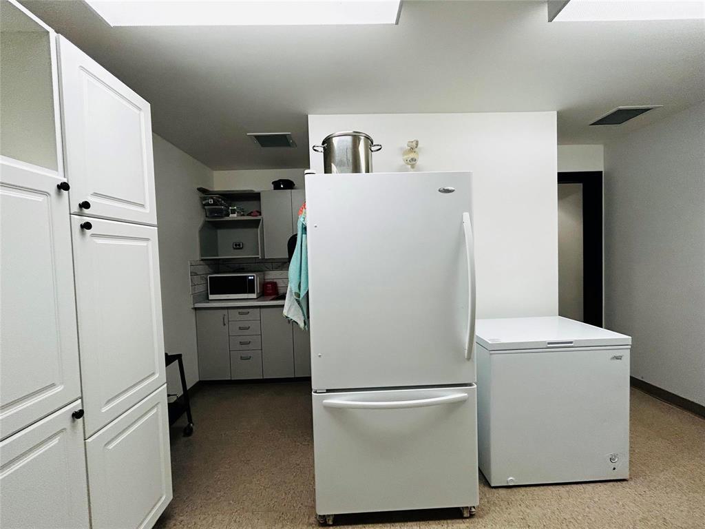 












104 Broadway Street S

,
Deloraine,




Manitoba
R0M0M0

