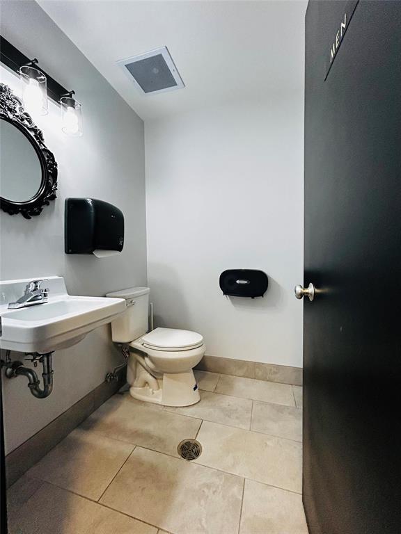 












104 Broadway Street S

,
Deloraine,




Manitoba
R0M0M0

