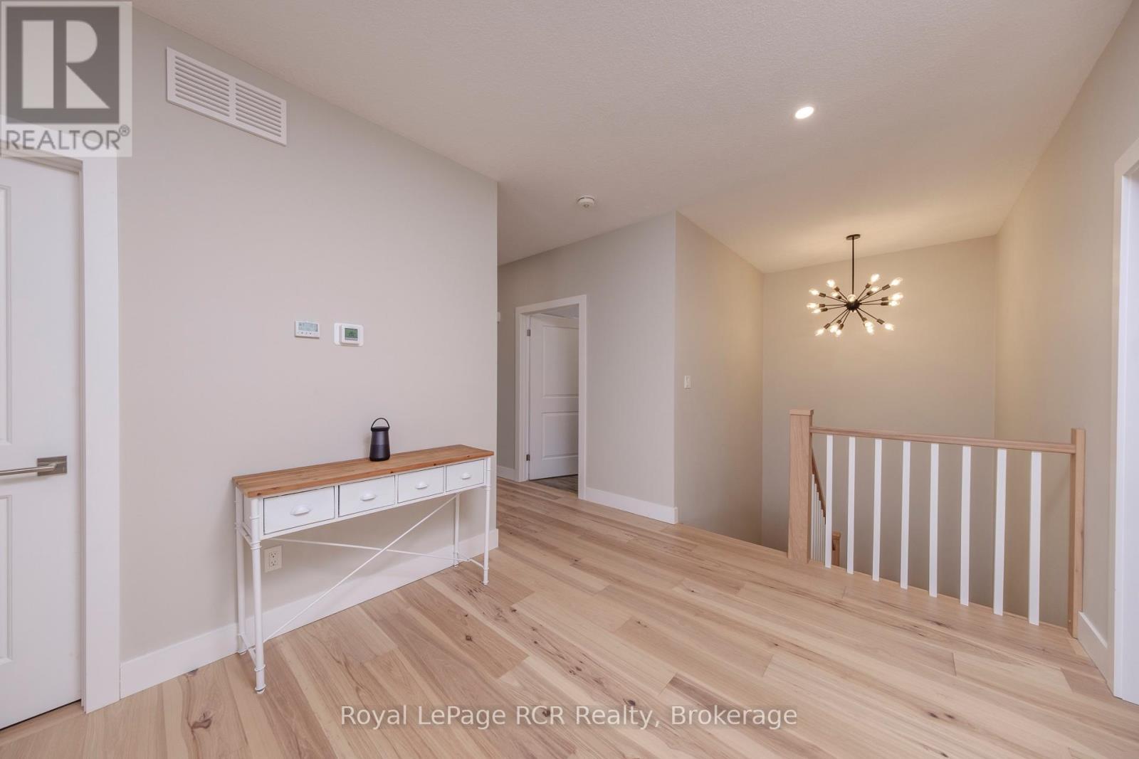 












9 SUNSET PLACE

,
Huron-Kinloss,




Ontario
N0G2R0

