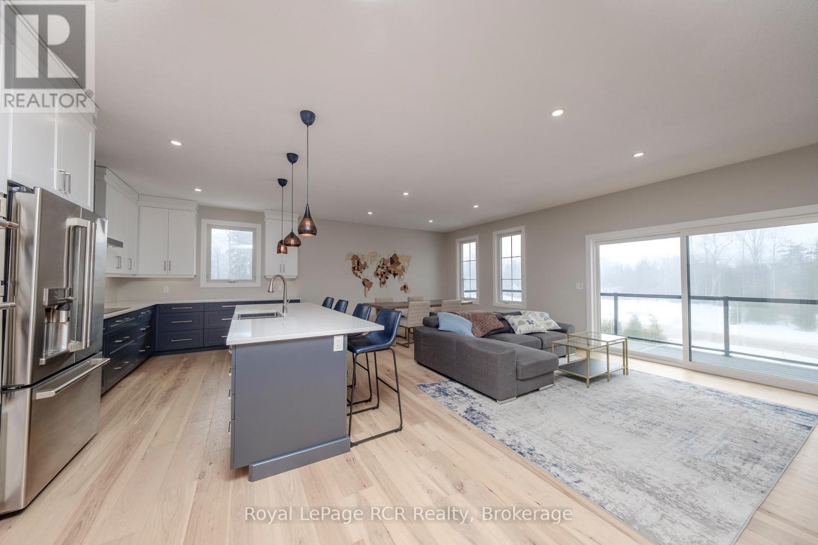 












9 SUNSET PLACE

,
Huron-Kinloss,




Ontario
N0G2R0

