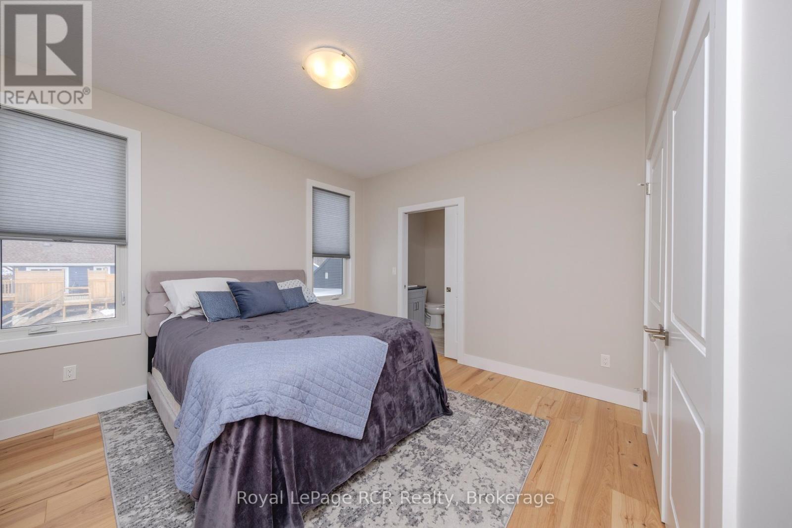 












9 SUNSET PLACE

,
Huron-Kinloss,




Ontario
N0G2R0

