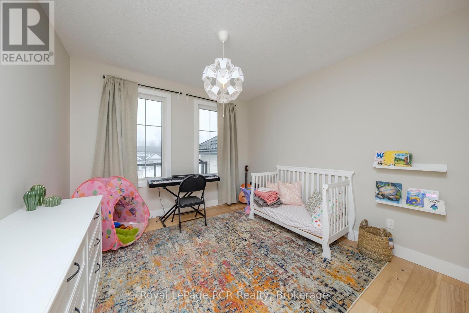 












9 SUNSET PLACE

,
Huron-Kinloss,




Ontario
N0G2R0

