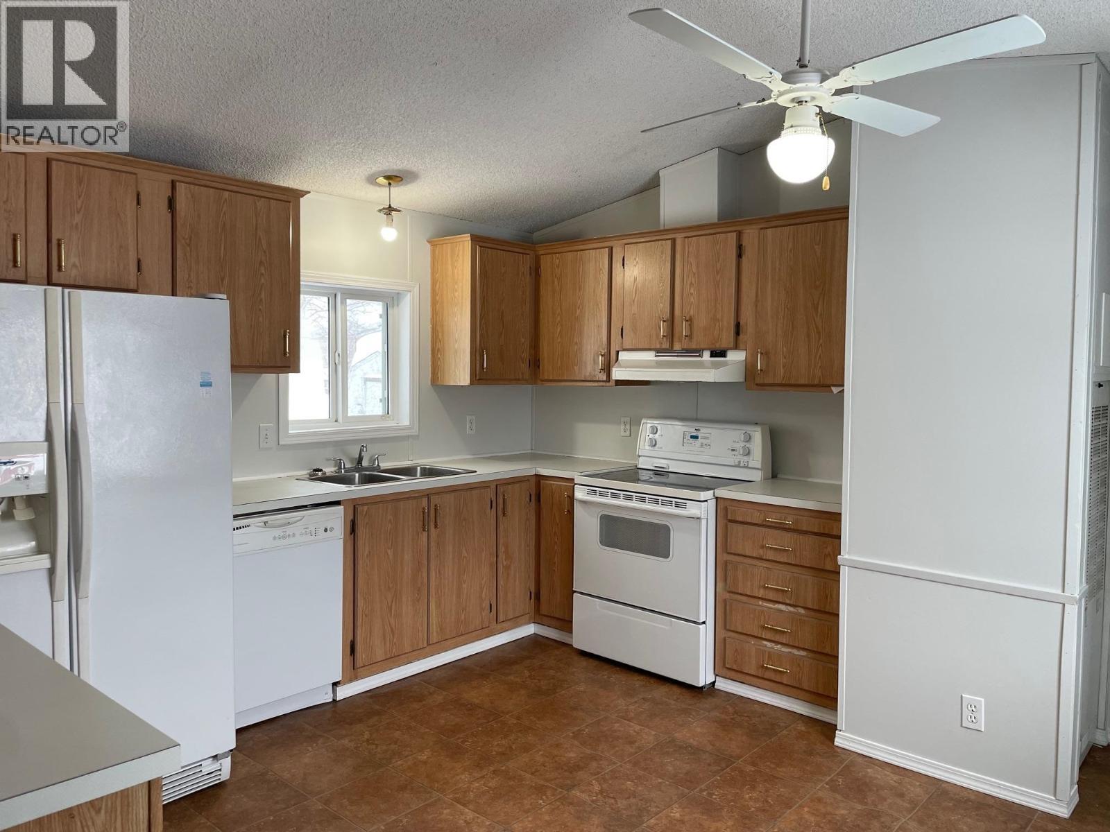 












5256 42 STREET

,
Fort Nelson,




British Columbia
V0C1R0

