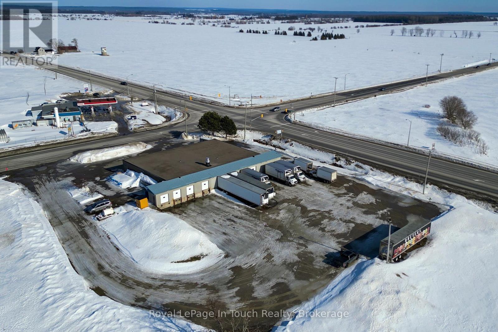 












3242 CROSSLAND ROAD

,
Springwater,




Ontario
L0L1P0

