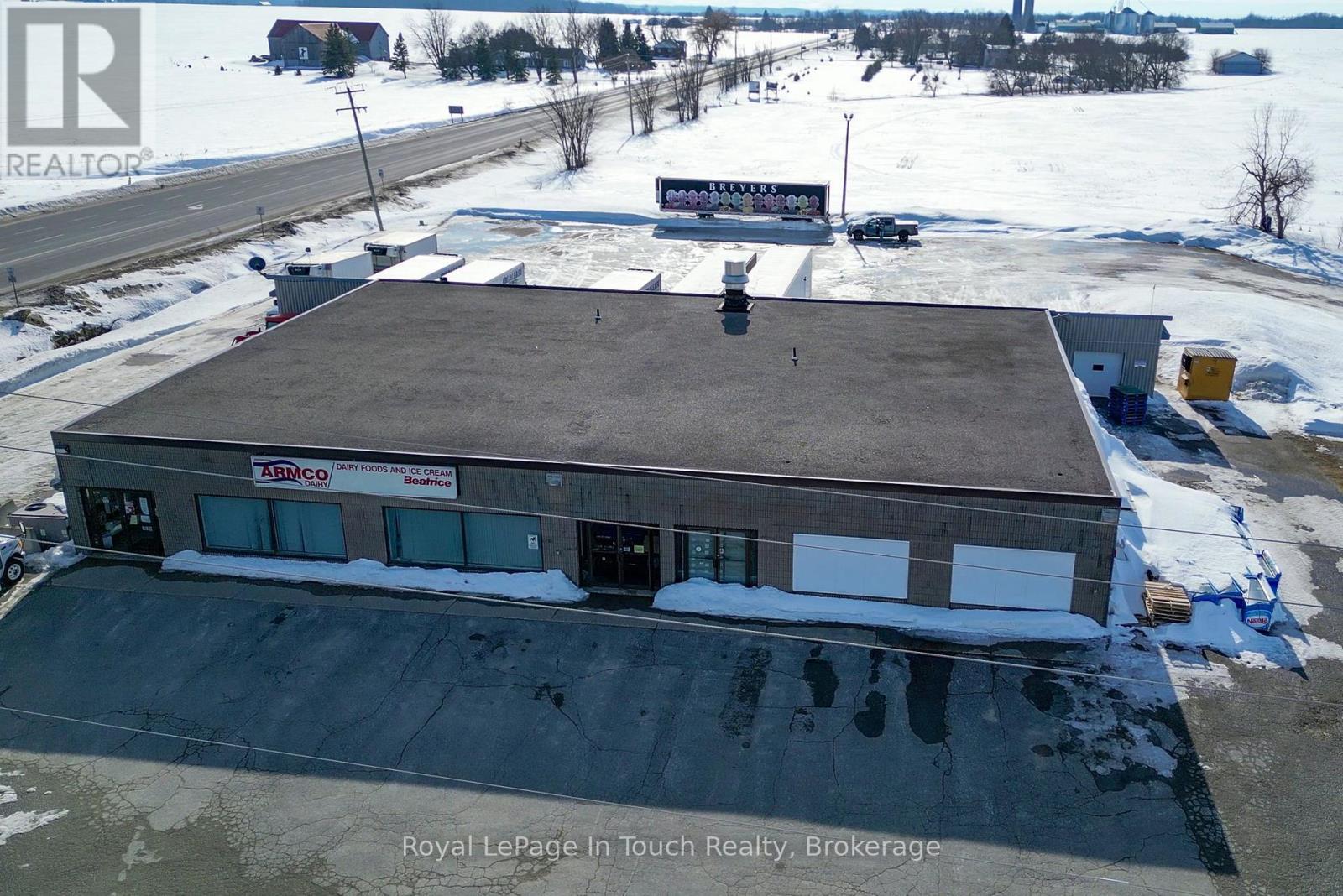 












3242 CROSSLAND ROAD

,
Springwater,




Ontario
L0L1P0

