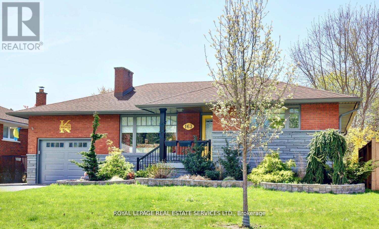 












163 BENDAMERE AVENUE

,
Hamilton,




Ontario
L9C1N6


