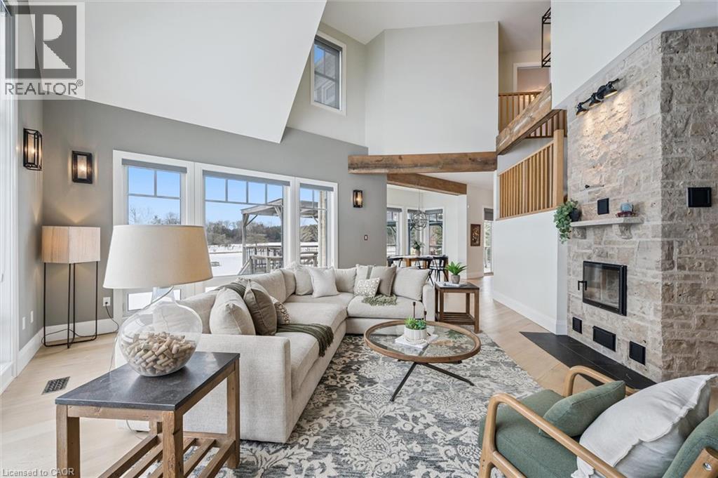 












226 CARTER Road

,
Puslinch,




Ontario
N0B2J0

