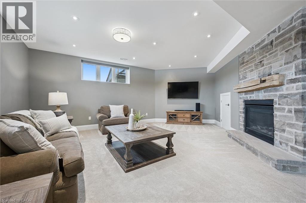 












226 CARTER Road

,
Puslinch,




Ontario
N0B2J0

