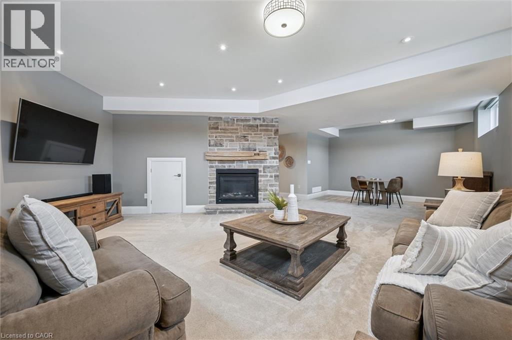 












226 CARTER Road

,
Puslinch,




Ontario
N0B2J0

