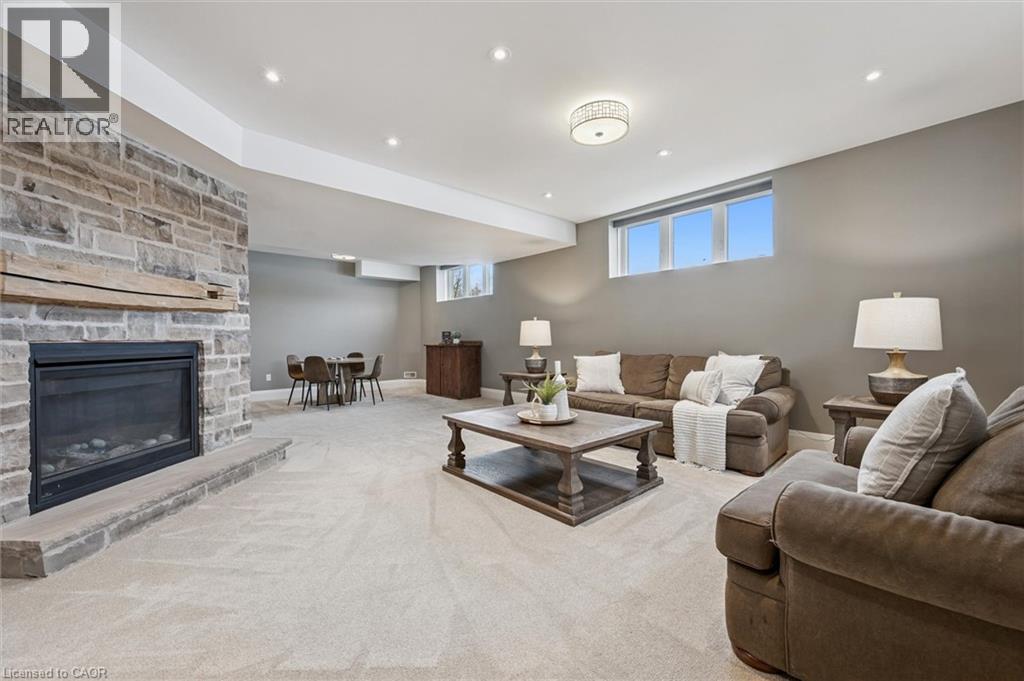 












226 CARTER Road

,
Puslinch,




Ontario
N0B2J0

