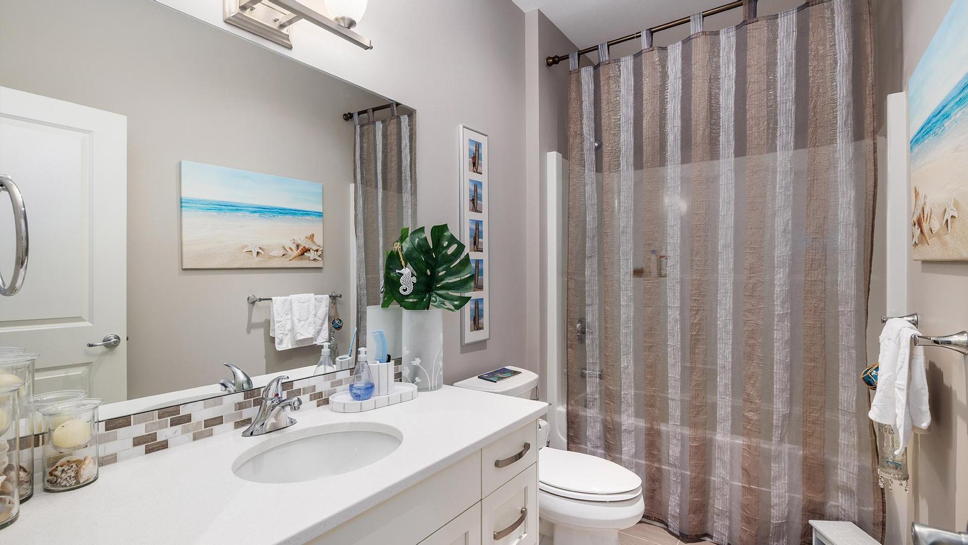 









13113


Gibbons

Drive,
Lake Country,




BC
V4V 2S4

