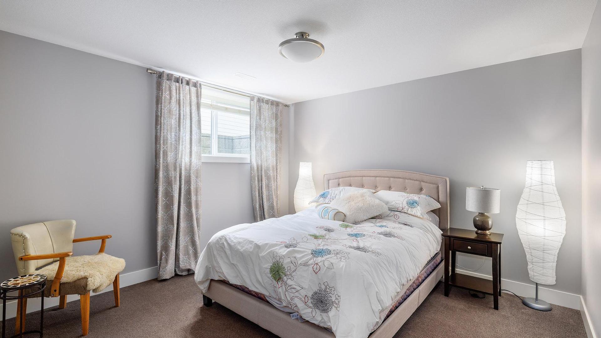 









13113


Gibbons

Drive,
Lake Country,




BC
V4V 2S4

