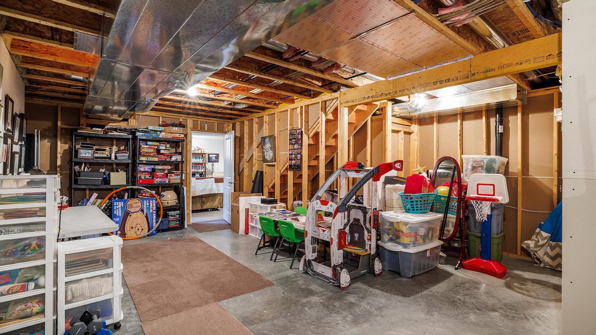 









13113


Gibbons

Drive,
Lake Country,




BC
V4V 2S4

