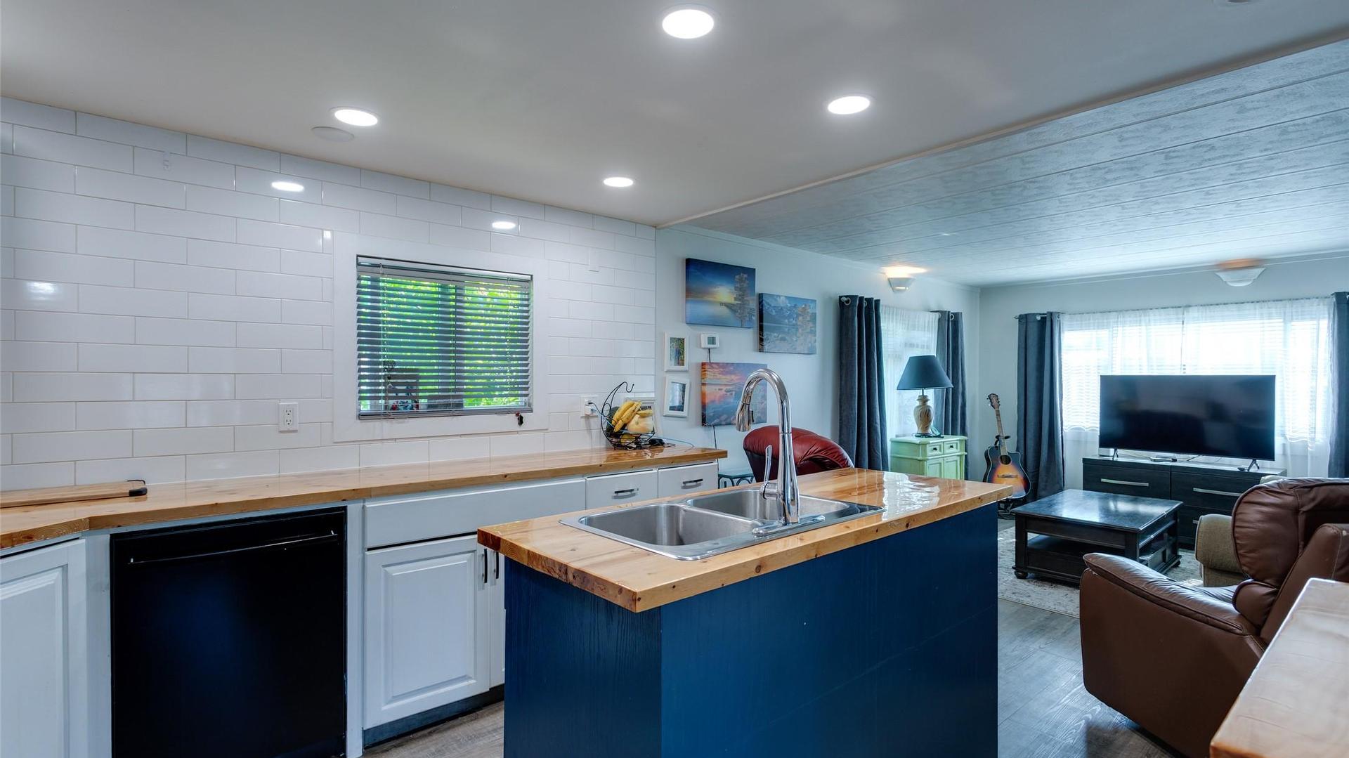 









12022


Pretty

Road, 6,
Lake Country,




BC
V4V 2E3

