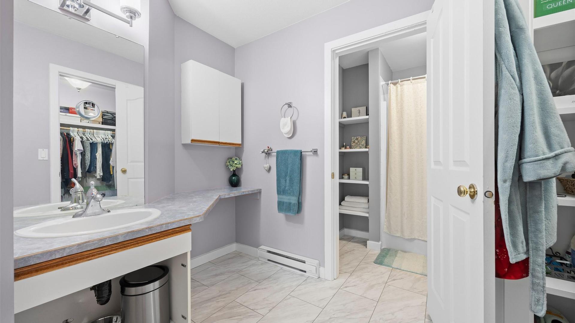 









126


Verna

Court,
Kelowna,




BC
V1Y 5M3

