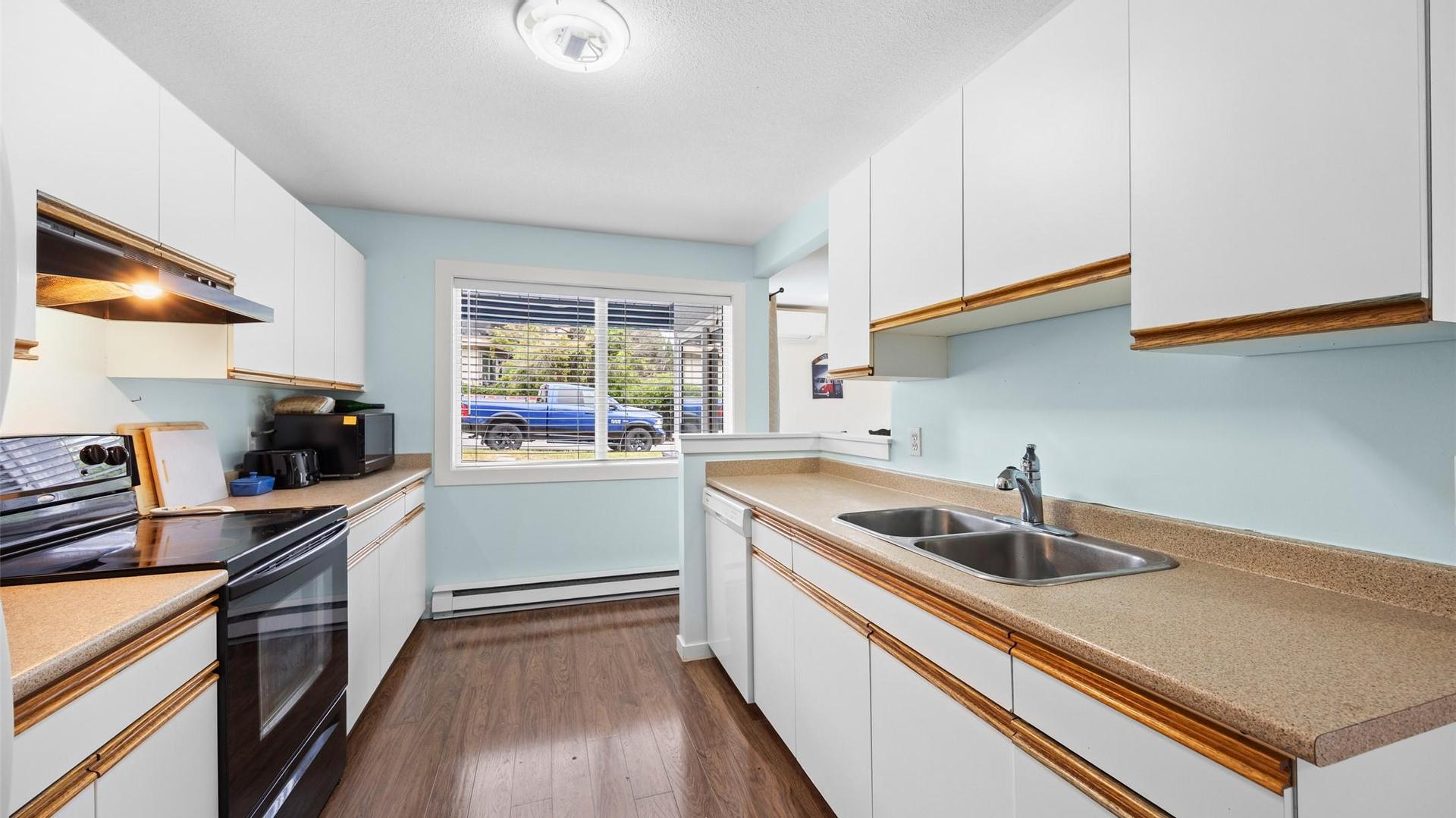 









126


Verna

Court,
Kelowna,




BC
V1Y 5M3

