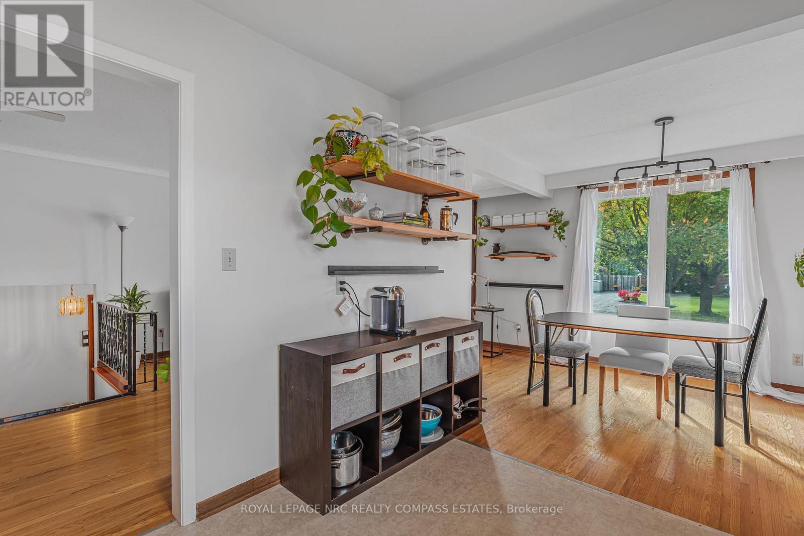 












20 PRINCE PHILIP DRIVE

,
St. Catharines (Vine/Linwell),




Ontario
L2N3H8

