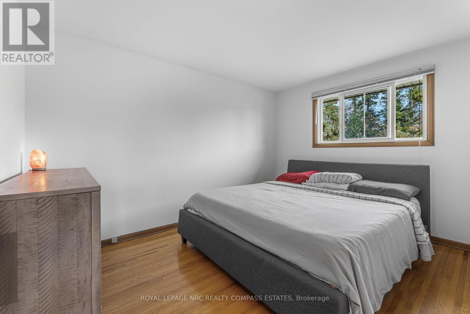 












20 PRINCE PHILIP DRIVE

,
St. Catharines (Vine/Linwell),




Ontario
L2N3H8

