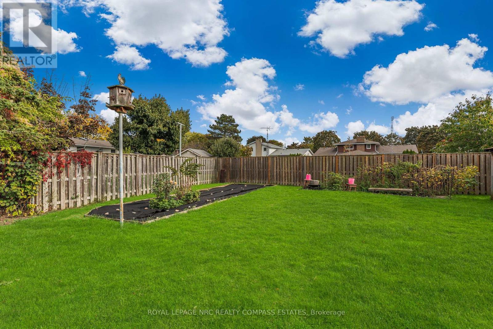 












20 PRINCE PHILIP DRIVE

,
St. Catharines (Vine/Linwell),




Ontario
L2N3H8

