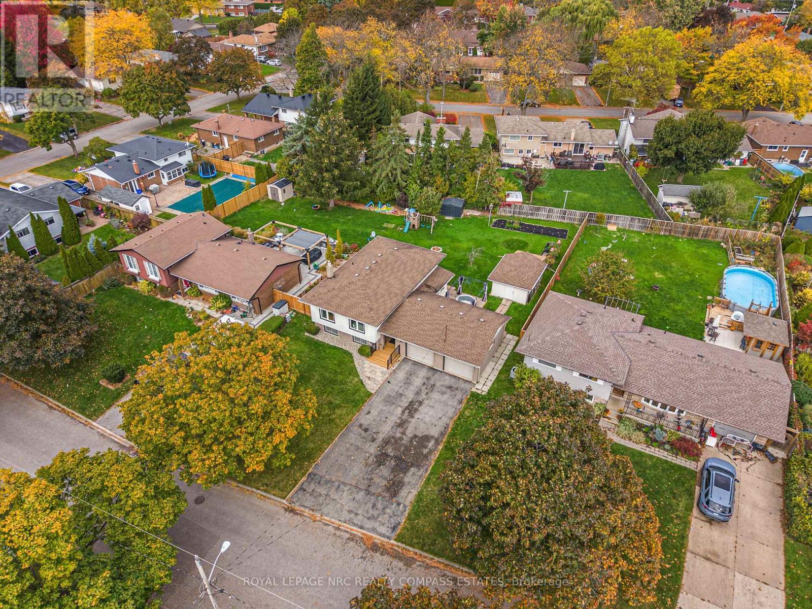 












20 PRINCE PHILIP DRIVE

,
St. Catharines (Vine/Linwell),




Ontario
L2N3H8

