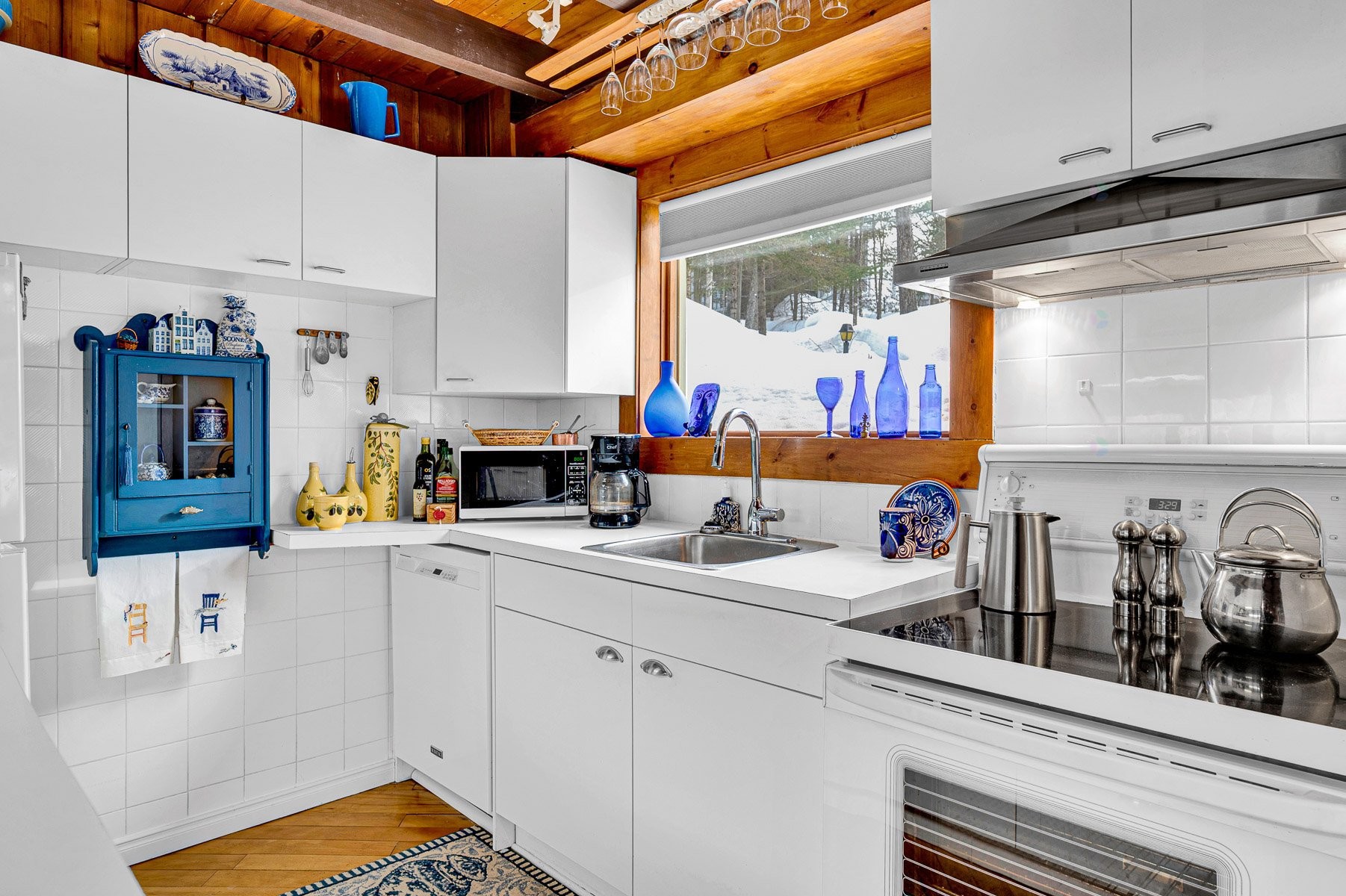 









142


Rue du Mont-Rainer

,
Sainte-Agathe-des-Monts,




QC
J8C0V5

