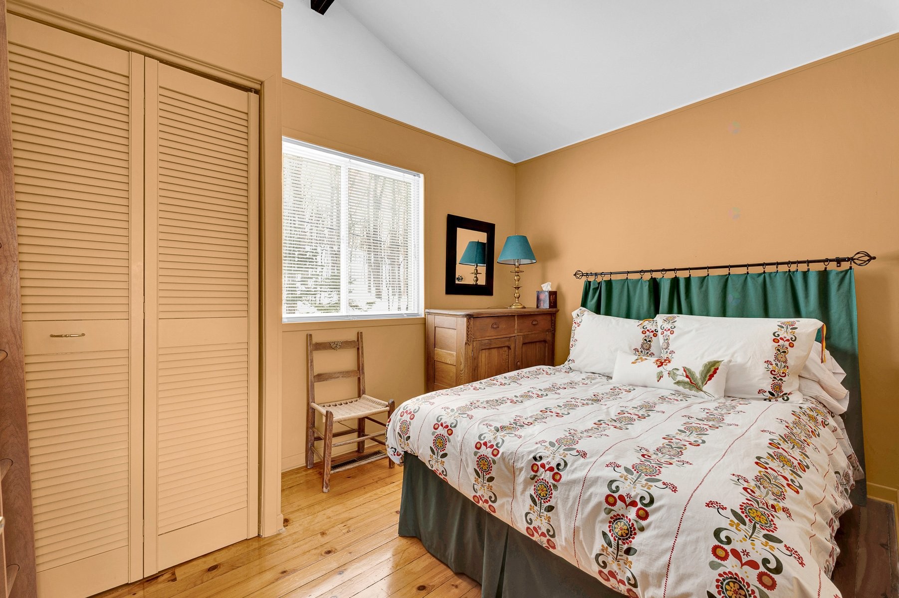 









142


Rue du Mont-Rainer

,
Sainte-Agathe-des-Monts,




QC
J8C0V5

