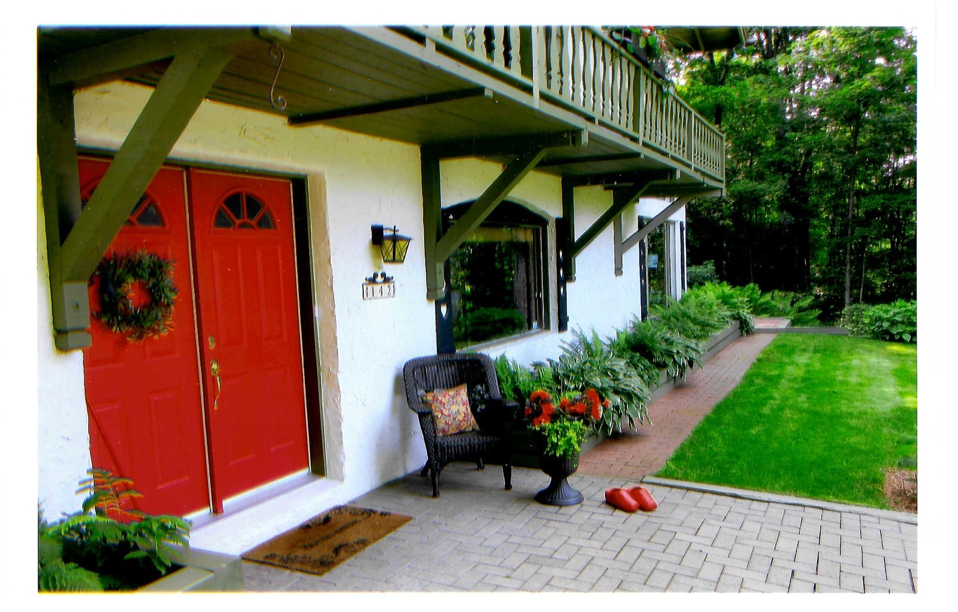 









142


Rue du Mont-Rainer

,
Sainte-Agathe-des-Monts,




QC
J8C0V5

