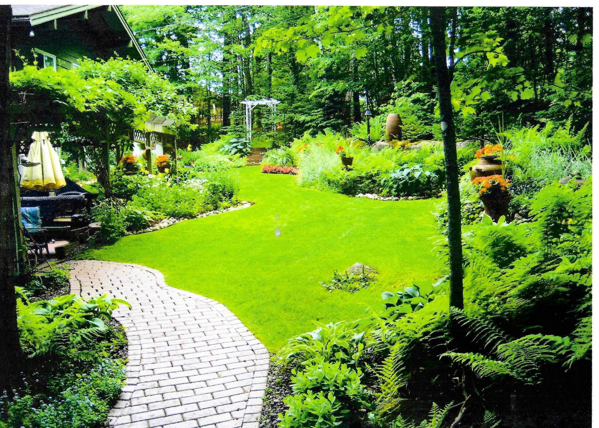 









142


Rue du Mont-Rainer

,
Sainte-Agathe-des-Monts,




QC
J8C0V5

