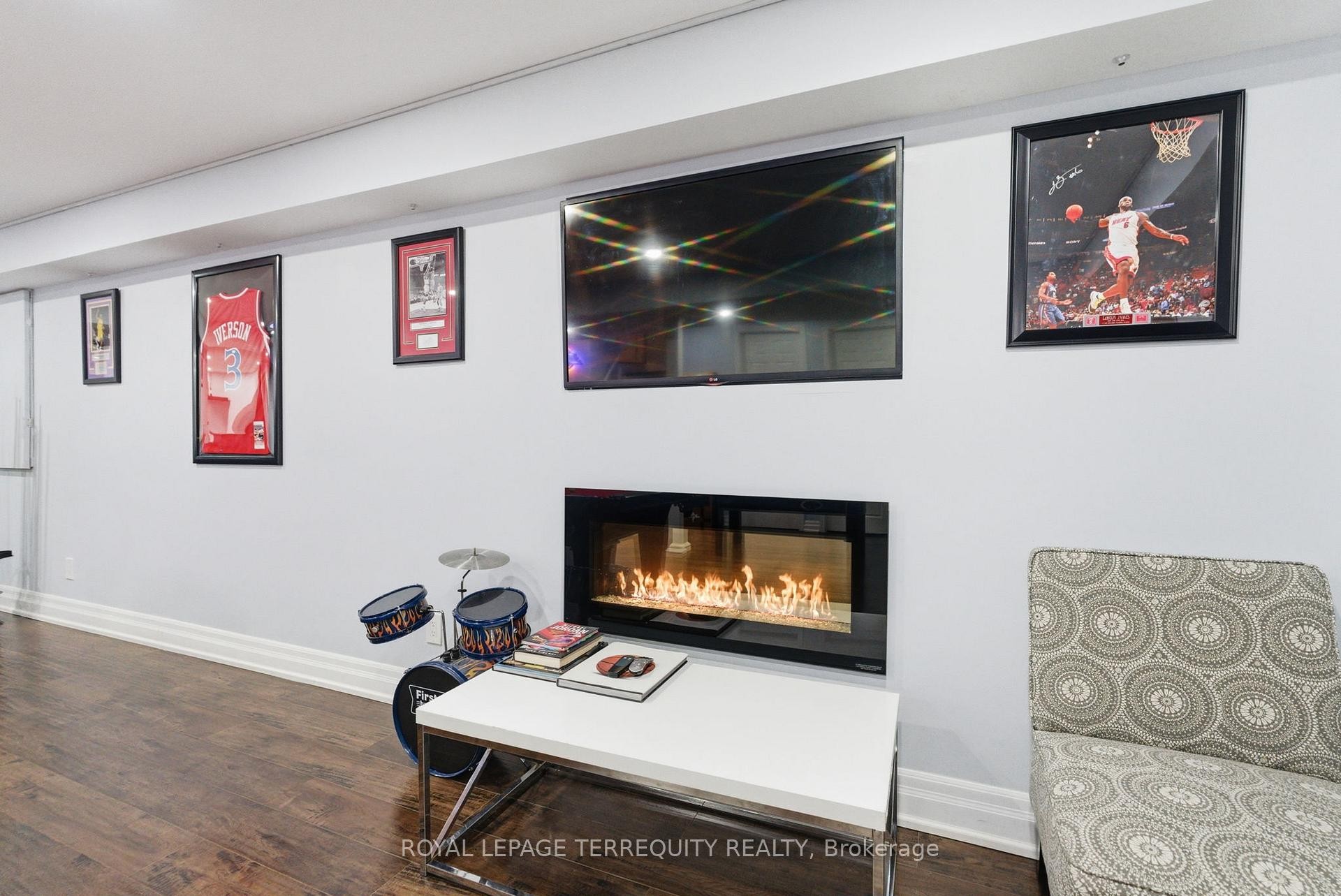 









1747


Arborwood

Drive,
Oshawa,




ON
L1K 0R6

