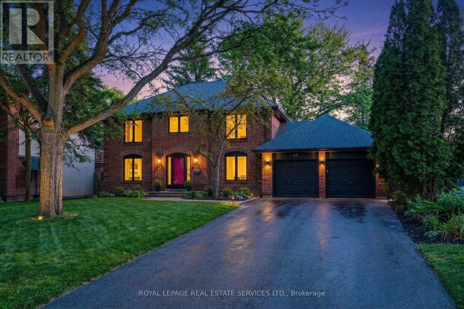 












40 STONEMANSE COURT

,
Toronto,




Ontario
M1G3V3

