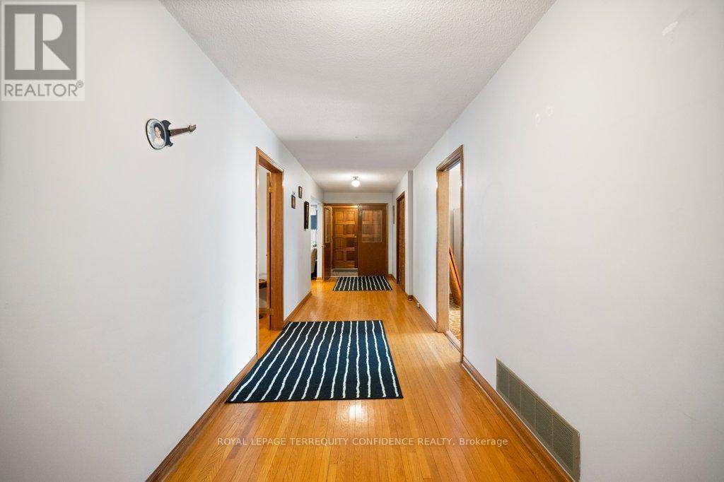 












473 HOUNSLOW AVENUE

,
Toronto,




Ontario
M2R1H9

