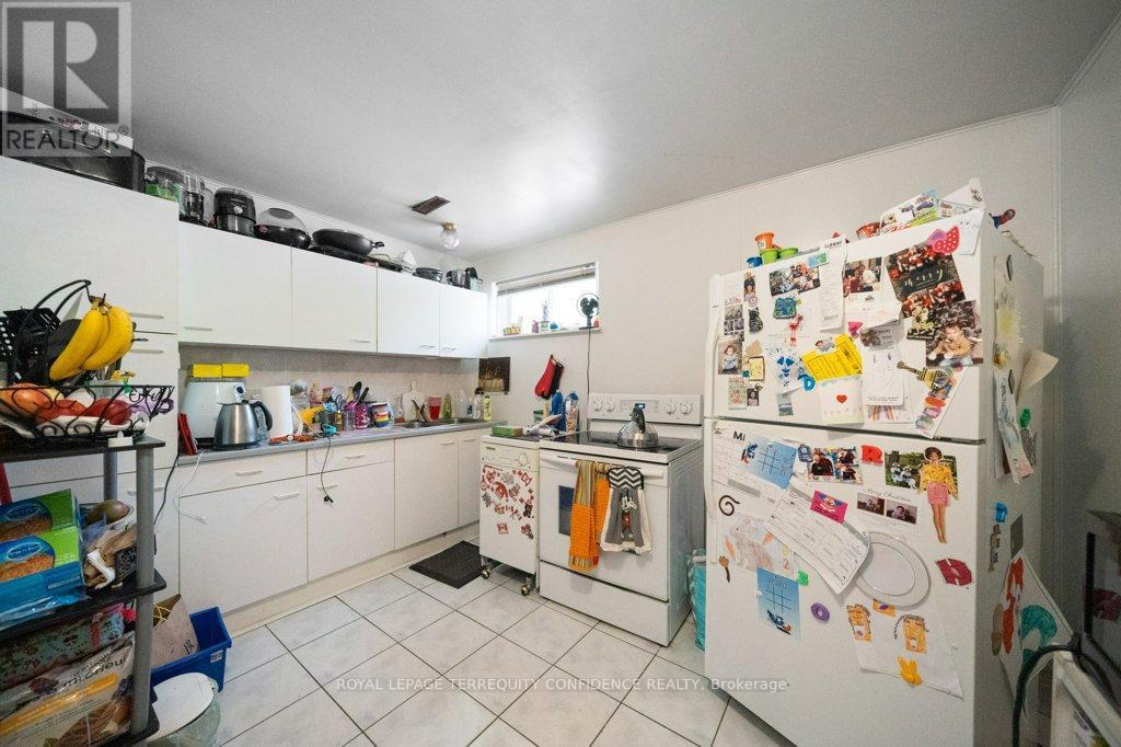 












473 HOUNSLOW AVENUE

,
Toronto,




Ontario
M2R1H9

