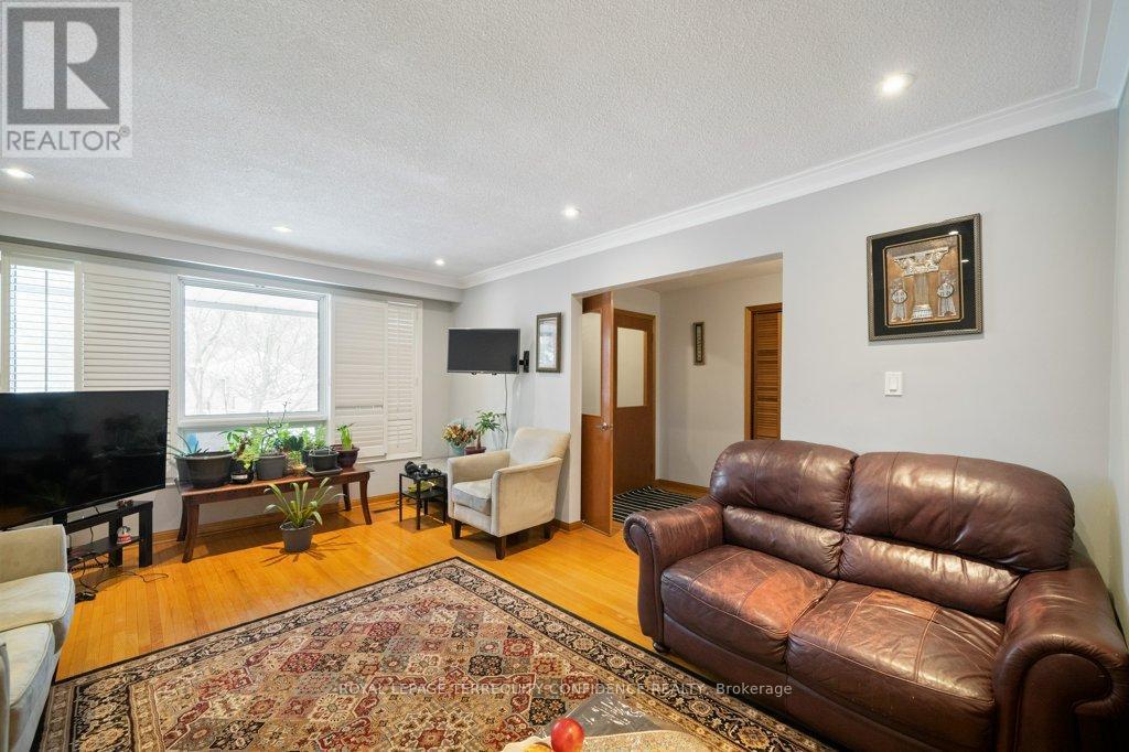 












473 HOUNSLOW AVENUE

,
Toronto,




Ontario
M2R1H9

