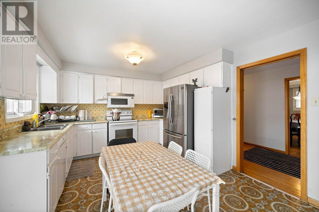 












473 HOUNSLOW AVENUE

,
Toronto,




Ontario
M2R1H9

