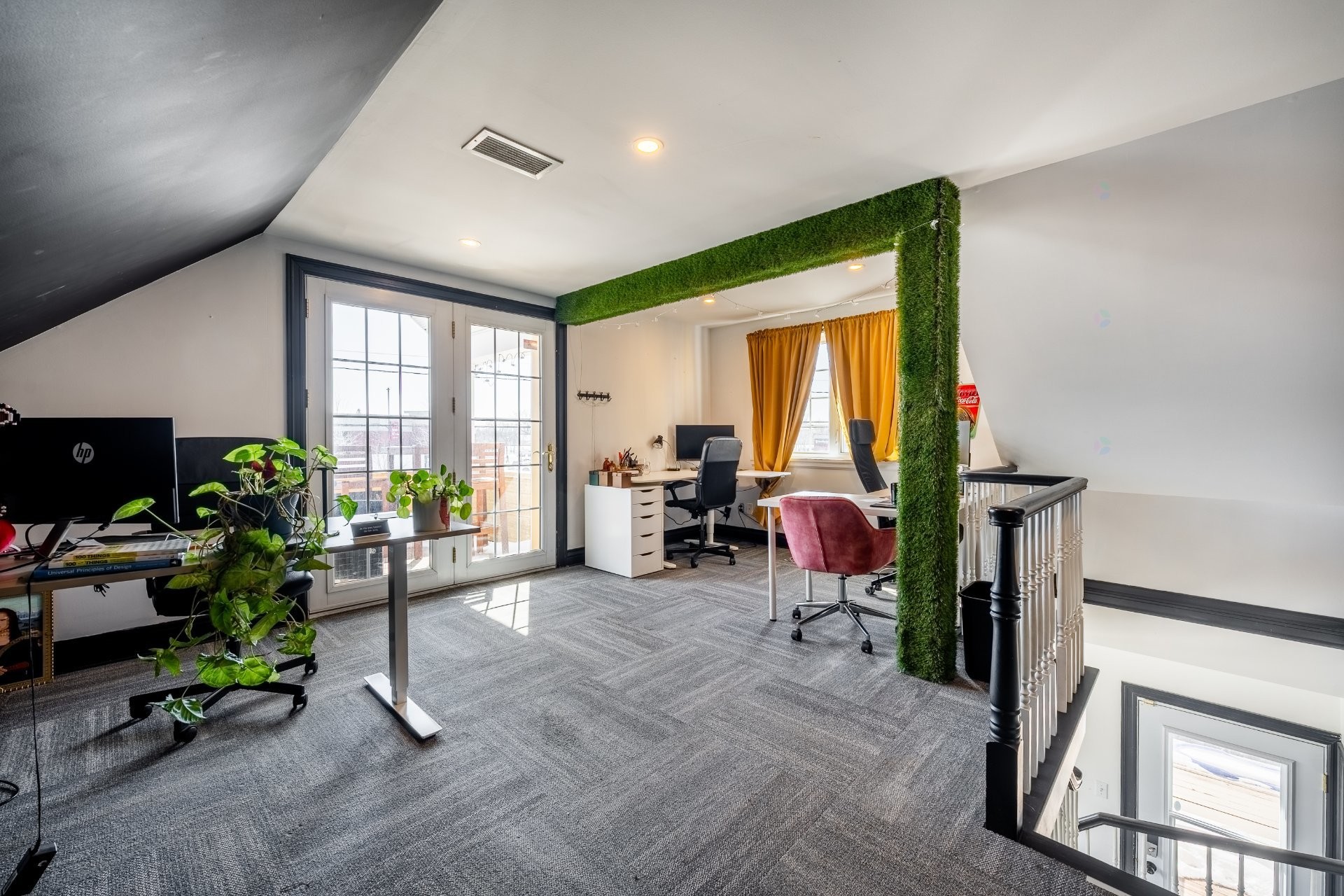 









25


Boul. Laurier

,
McMasterville,




QC
J3G1P7

