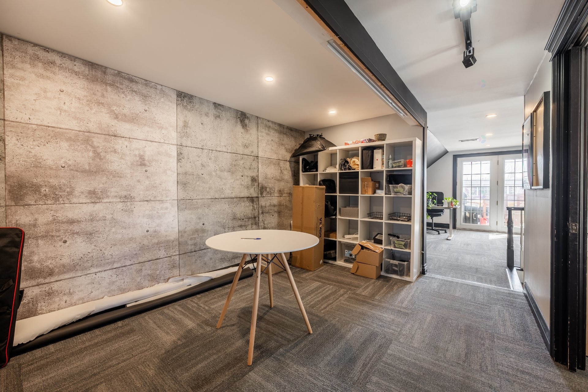 









25


Boul. Laurier

,
McMasterville,




QC
J3G1P7

