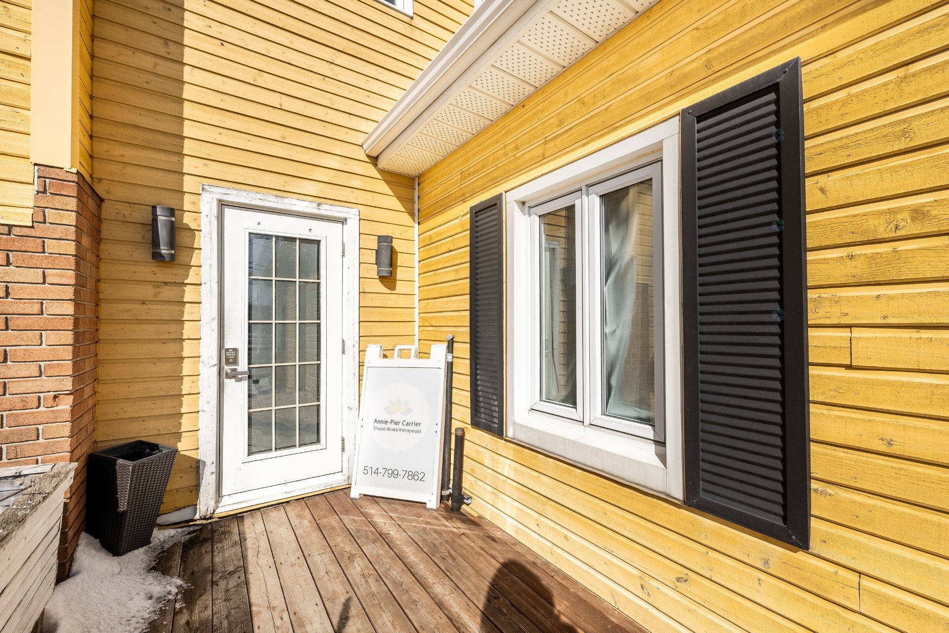 









25


Boul. Laurier

,
McMasterville,




QC
J3G1P7

