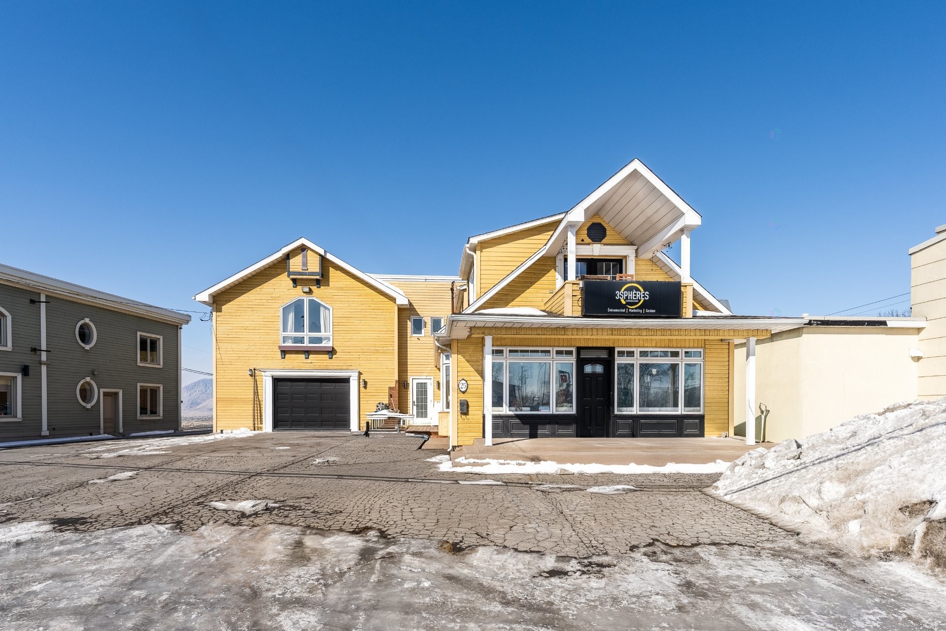 









25


Boul. Laurier

,
McMasterville,




QC
J3G1P7

