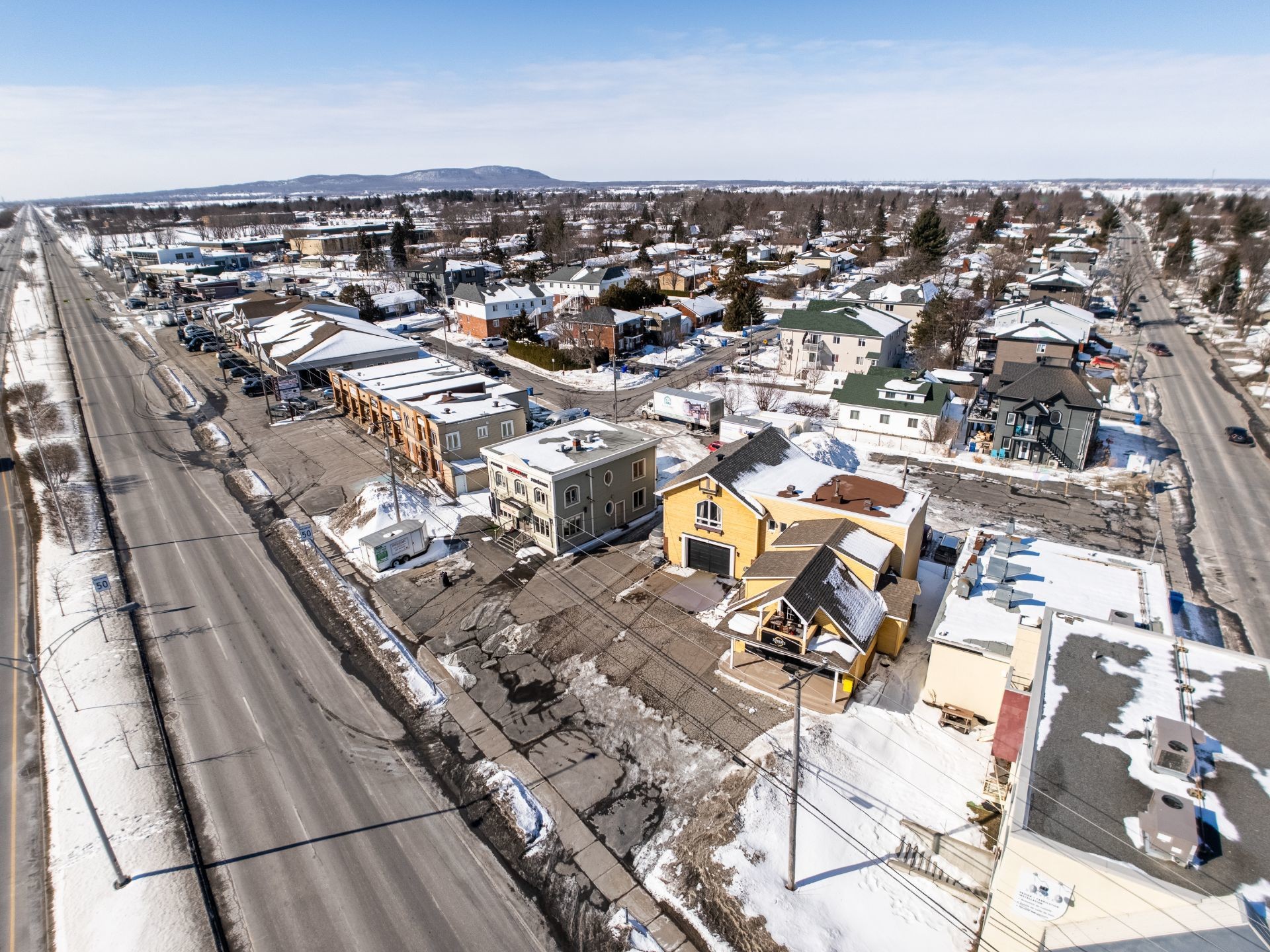 









25


Boul. Laurier

,
McMasterville,




QC
J3G1P7

